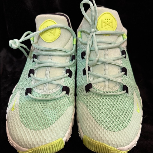 Nike Womens Metcon - Picture 2 of 6